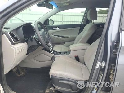 Zdjęcie 7 z 13 samochodu: 2019 HYUNDAI TUCSON SE VIN:KM8J2CA4XKU987408 - miniatura