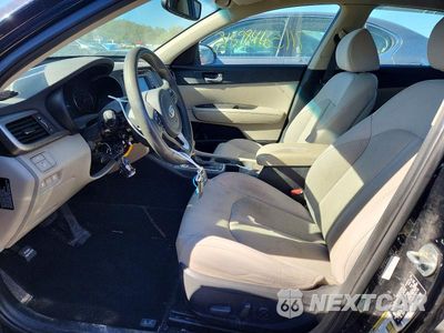 Zdjęcie 7 z 12 samochodu: 2016 KIA OPTIMA LX VIN:5XXGT4L35GG079418 - miniatura