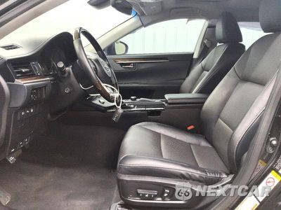 Zdjęcie 7 z 13 samochodu: 2016 LEXUS ES 350 VIN:58ABK1GG0GU027170 - miniatura