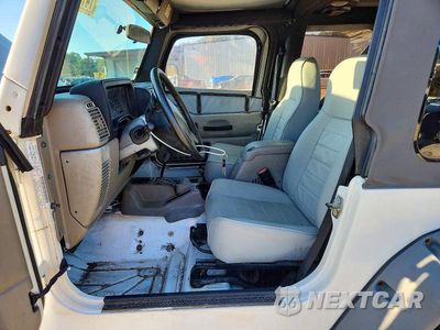 Zdjęcie 7 z 13 samochodu: 2004 JEEP WRANGLER / TJ SPORT VIN:1J4FA49S44P707452 - miniatura