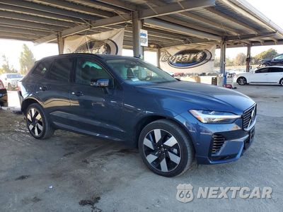 Czwarte zdjęcie samochodu z boku: 2024 VOLVO XC60 PLUS VIN:YV4H60DL3R1835195 - miniatura