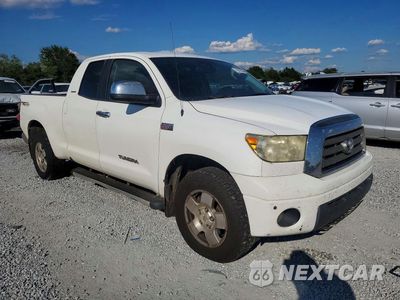 Czwarte zdjęcie samochodu z boku: 2007 TOYOTA TUNDRA LIMITED VIN:5TFBV58147X020452 - miniatura
