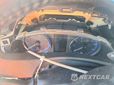 Zdjęcie 9 z 12 samochodu: 2019 TOYOTA COROLLA SE VIN:2T1BURHE1KC155666 - miniatura