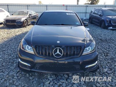 Piąte zdjęcie samochodu w środku: 2014 MERCEDES-BENZ C 300 4MATIC VIN:WDDGF8AB2EA943803 - miniatura