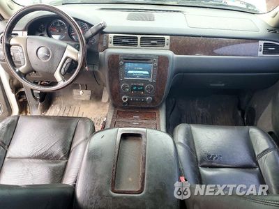 Zdjęcie 8 z 12 samochodu: 2014 GMC SIERRA K2500 DENALI VIN:1GT125EG6EF159482 - miniatura