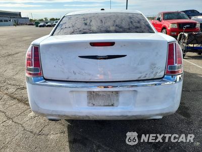 Zdjęcie 6 z 12 samochodu: 2014 CHRYSLER 300C VIN:2C3CCAKG1EH157936 - miniatura