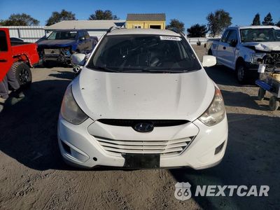 Piąte zdjęcie samochodu w środku: 2011 HYUNDAI TUCSON GLS VIN:KM8JU3AC2BU285990 - miniatura
