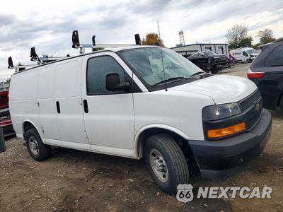 Czwarte zdjęcie samochodu z boku: 2025 CHEVROLET EXPRESS G2500 VIN:1GCWGAF71S1104249 - miniatura