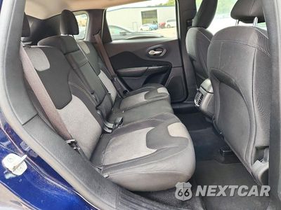 Zdjęcie 11 z 13 samochodu: 2014 JEEP CHEROKEE LATITUDE VIN:1C4PJLCB5EW158204 - miniatura