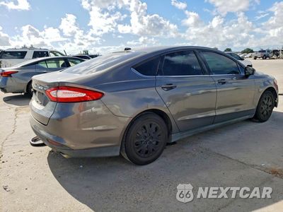 Trzecie zdjęcie samochodu z tyłu: 2014 FORD FUSION S VIN:1FA6P0G78E5378415 - miniatura