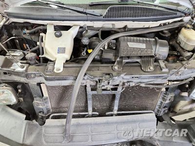 Zdjęcie 12 z 14 samochodu: 2017 CHEVROLET EXPRESS G2500 VIN:1GCWGAFF4H1109123 - miniatura