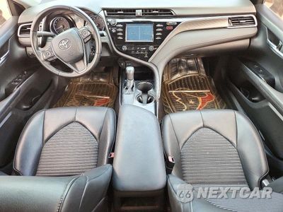 Zdjęcie 8 z 12 samochodu: 2018 TOYOTA CAMRY SE VIN:4T1B11HK1JU603448 - miniatura