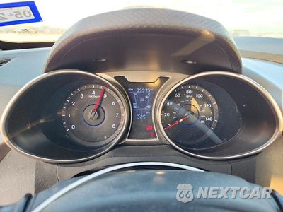 Zdjęcie 9 z 12 samochodu: 2016 HYUNDAI VELOSTER BASE VIN:KMHTC6AD4GU282327 - miniatura