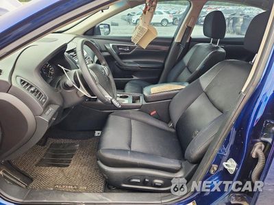 Zdjęcie 7 z 12 samochodu: 2016 NISSAN ALTIMA 2.5 SR VIN:1N4AL3AP8GC206979 - miniatura