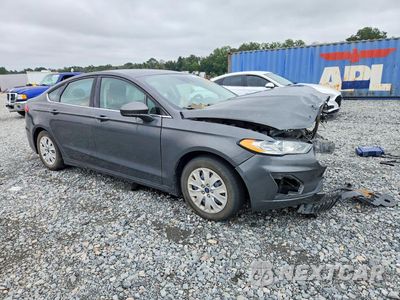 Czwarte zdjęcie samochodu z boku: 2019 FORD FUSION S VIN:3FA6P0G73KR280451 - miniatura
