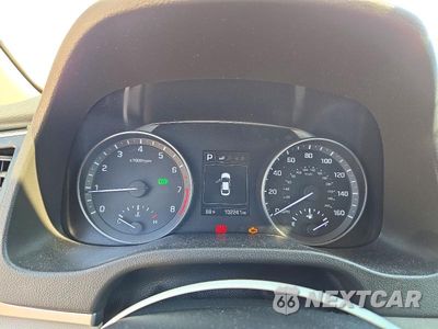Zdjęcie 9 z 13 samochodu: 2018 HYUNDAI ELANTRA SEL VIN:5NPD84LF4JH262402 - miniatura