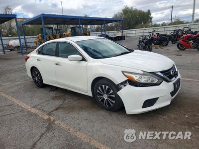 Czwarte zdjęcie samochodu z boku: 2016 NISSAN ALTIMA 2.5 S VIN:1N4AL3AP9GC201712 - miniatura