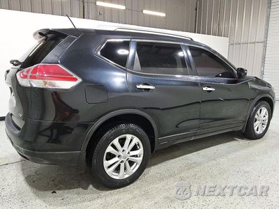Trzecie zdjęcie samochodu z tyłu: 2016 NISSAN ROGUE SV VIN:KNMAT2MT4GP722231 - miniatura