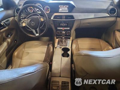 Zdjęcie 8 z 12 samochodu: 2013 MERCEDES-BENZ C 250 VIN:WDDGJ4HB8DF989196 - miniatura