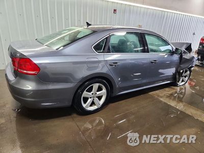 Trzecie zdjęcie samochodu z tyłu: 2012 VOLKSWAGEN PASSAT SE VIN:1VWBP7A36CC029086 - miniatura