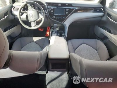 Zdjęcie 8 z 12 samochodu: 2018 TOYOTA CAMRY LE VIN:4T1B11HK7JU129084 - miniatura