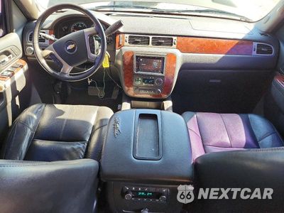 Zdjęcie 8 z 13 samochodu: 2013 CHEVROLET TAHOE C1500 LT VIN:1GNSCBE05DR368526 - miniatura