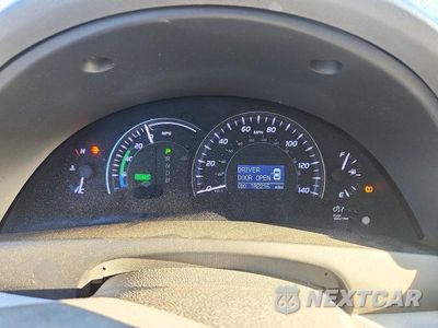 Zdjęcie 9 z 12 samochodu: 2011 TOYOTA CAMRY HYBRID VIN:4T1BB3EK8BU131473 - miniatura