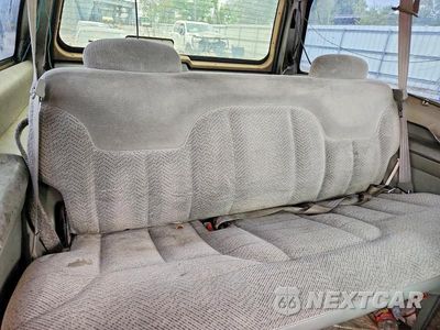 Zdjęcie 10 z 12 samochodu: 1995 CHEVROLET TAHOE K1500 VIN:3GNEK18K9SG108800 - miniatura