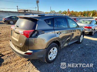Trzecie zdjęcie samochodu z tyłu: 2015 TOYOTA RAV4 LE VIN:JTMBFREV1FD167632 - miniatura