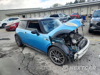 Czwarte zdjęcie samochodu z boku: 2004 MINI COOPER S VIN:WMWRE33474TD77826 - miniatura