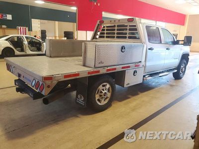 Trzecie zdjęcie samochodu z tyłu: 2019 GMC SIERRA K2500 HEAVY DUTY VIN:1GD12NEY7KF149284 - miniatura