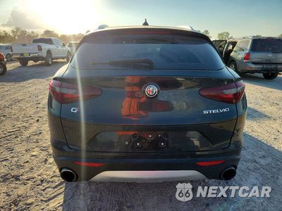 Zdjęcie 6 z 13 samochodu: 2018 ALFA ROMEO STELVIO TI VIN:ZASFAKBN1J7B94985 - miniatura