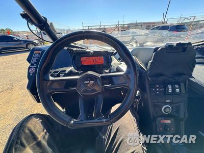 Zdjęcie 9 z 12 samochodu: 2023 CAN-AM MAVERICK X3 MAX RS TURBO RR VIN:3JBVKAV2XPE000396 - miniatura