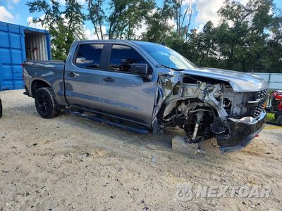 Czwarte zdjęcie samochodu z boku: 2021 CHEVROLET SILVERADO K1500 TRAIL BOSS CUSTOM VIN:3GCPYCEF3MG137294 - miniatura