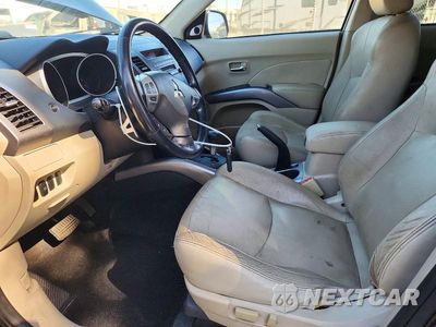 Zdjęcie 7 z 13 samochodu: 2008 MITSUBISHI OUTLANDER XLS VIN:JA4MT41X88Z009543 - miniatura