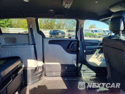 Zdjęcie 11 z 13 samochodu: 2019 DODGE GRAND CARAVAN SXT VIN:2C4RDGCG3KR772076 - miniatura