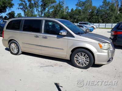 Czwarte zdjęcie samochodu z boku: 2013 CHRYSLER TOWN & COUNTRY LIMITED VIN:2C4RC1GG8DR596977 - miniatura