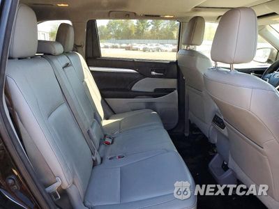 Zdjęcie 11 z 13 samochodu: 2014 TOYOTA HIGHLANDER XLE VIN:5TDJKRFH6ES032133 - miniatura