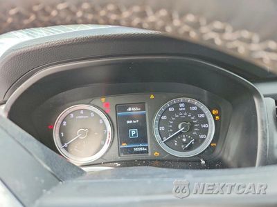 Zdjęcie 9 z 12 samochodu: 2018 HYUNDAI SONATA LIMITED VIN:5NPE34AF3JH622409 - miniatura
