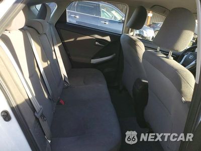 Zdjęcie 10 z 12 samochodu: 2013 TOYOTA PRIUS TWO VIN:JTDKN3DU1D5583860 - miniatura
