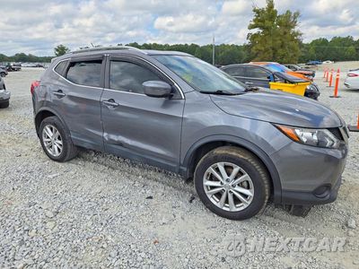 Czwarte zdjęcie samochodu z boku: 2018 NISSAN ROGUE SPORT SV VIN:JN1BJ1CP3JW188437 - miniatura