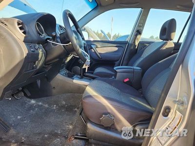 Zdjęcie 7 z 12 samochodu: 2005 TOYOTA RAV4 BASE VIN:JTEHD20V456036109 - miniatura