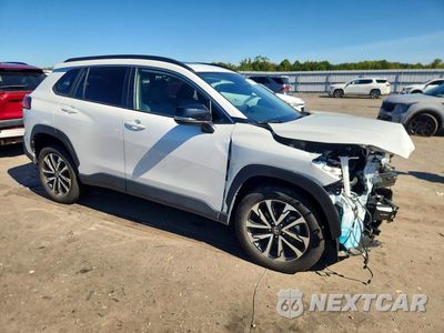Czwarte zdjęcie samochodu z boku: 2025 TOYOTA COROLLA CROSS XLE VIN:7MUDAABG9SV143176 - miniatura