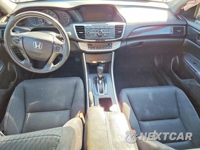 Zdjęcie 8 z 12 samochodu: 2015 HONDA ACCORD SPORT VIN:1HGCR2F50FA012879 - miniatura