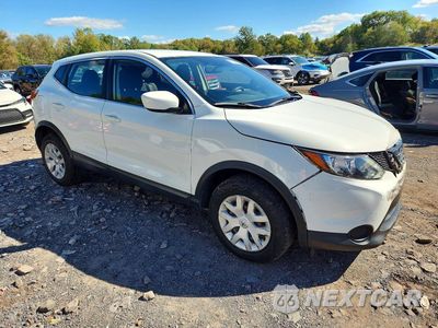 Czwarte zdjęcie samochodu z boku: 2019 NISSAN ROGUE SPORT S VIN:JN1BJ1CR8KW338206 - miniatura