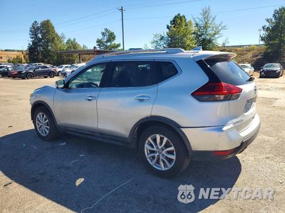 Drugie zdjęcie samochodu z przodu: 2017 NISSAN ROGUE SV VIN:5N1AT2MTXHC822855 - miniatura