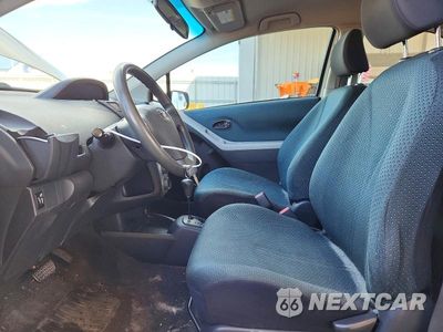 Zdjęcie 7 z 12 samochodu: 2008 TOYOTA YARIS BASE VIN:JTDJT923485154622 - miniatura