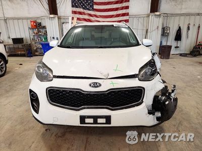Piąte zdjęcie samochodu w środku: 2018 KIA SPORTAGE LX VIN:KNDPMCACXJ7463429 - miniatura