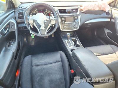 Zdjęcie 8 z 13 samochodu: 2016 NISSAN ALTIMA 2.5 SR VIN:1N4AL3AP1GC239693 - miniatura