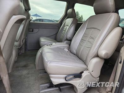 Zdjęcie 11 z 13 samochodu: 2003 CHRYSLER TOWN & COUNTRY LX VIN:2C4GP44L33R346642 - miniatura